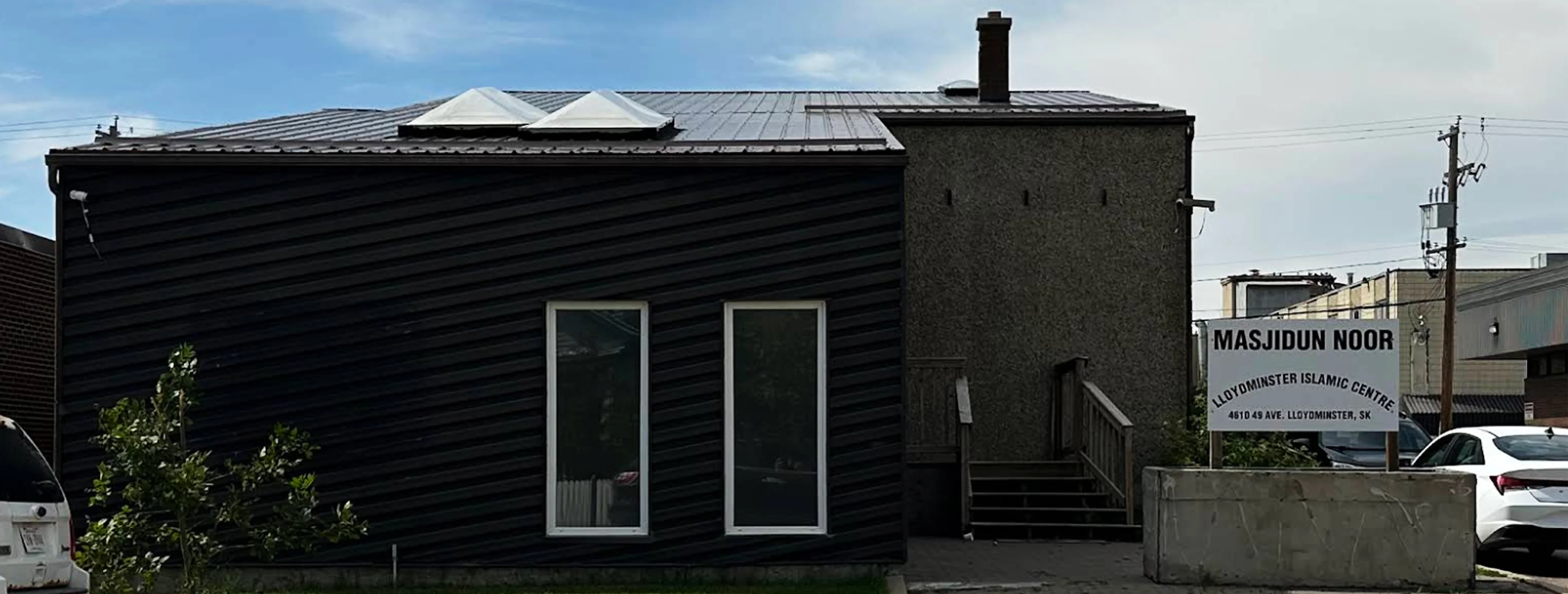 Exterior view of Lloydminster Islamic Centre Lloydminster building